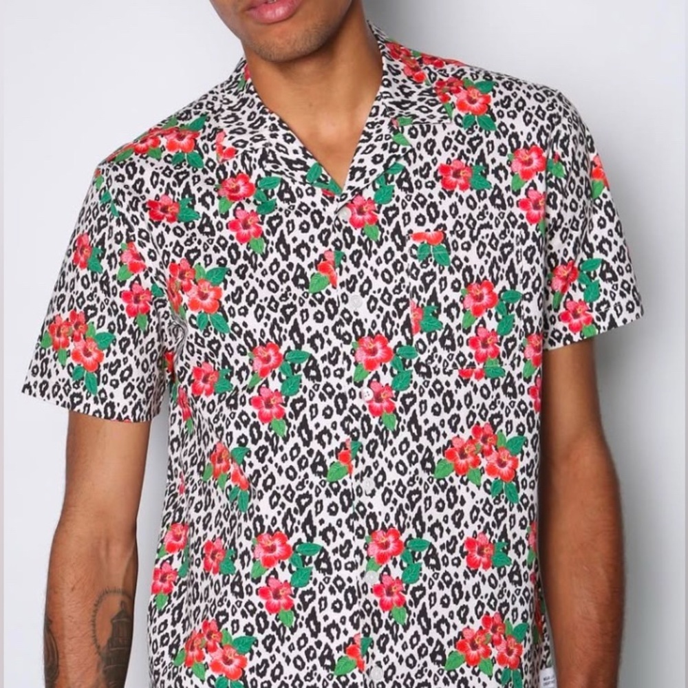 Public Art Men’s button up - floral, animal, and 100% fun! - size large “be you”